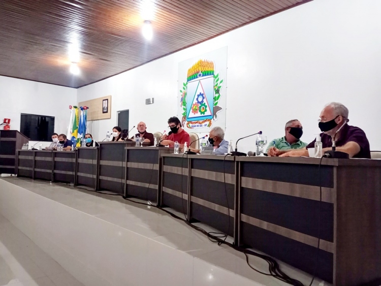 Vereadores agradecem e prometem empenho e trabalho em primeira Sessão Ordinária do ano