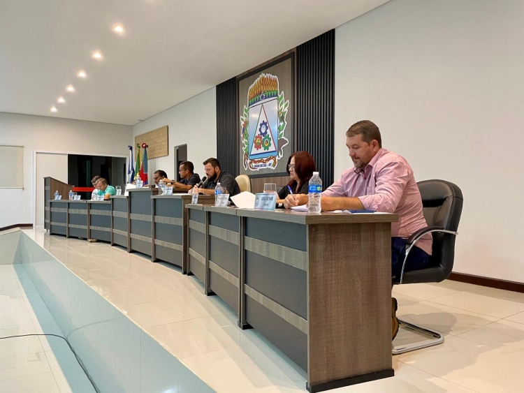 Sem matérias para votação, vereadores dão parabéns aos Trabalhadores e às Mães. Resultado da 7ª Sessão Ordinária – 05/05/2025